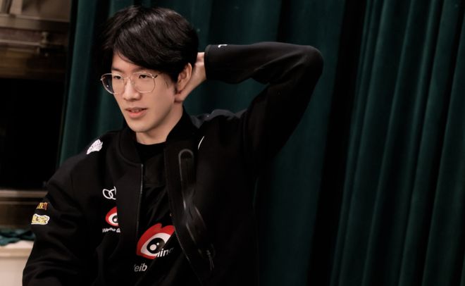 谢鹏飞在训 谢鹏飞在训